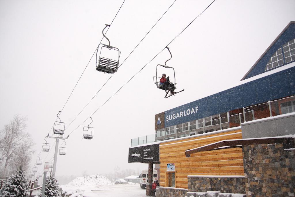 Sugarloaf Hotel Carrabassett Valley Bagian luar foto