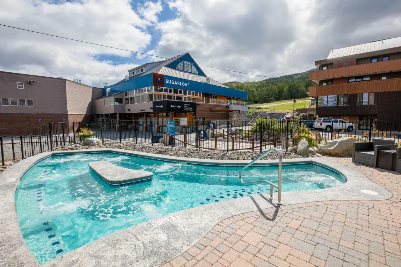 Sugarloaf Hotel Carrabassett Valley Bagian luar foto
